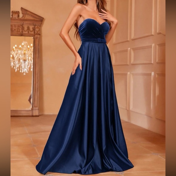 Luxe slit thigh satin party formal evening dress - Picture 5 of 7